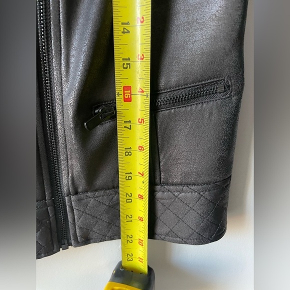 Liverpool Los Angeles, XS, lightweight faux leather moto biker jacket, like new - Picture 7 of 9